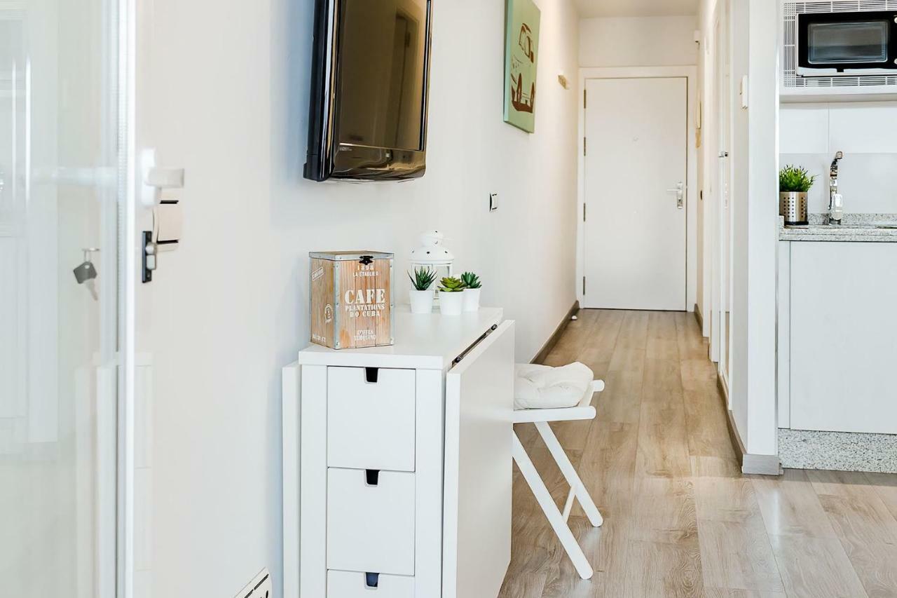 Apartamento Los Tres Soles 马拉加 外观 照片