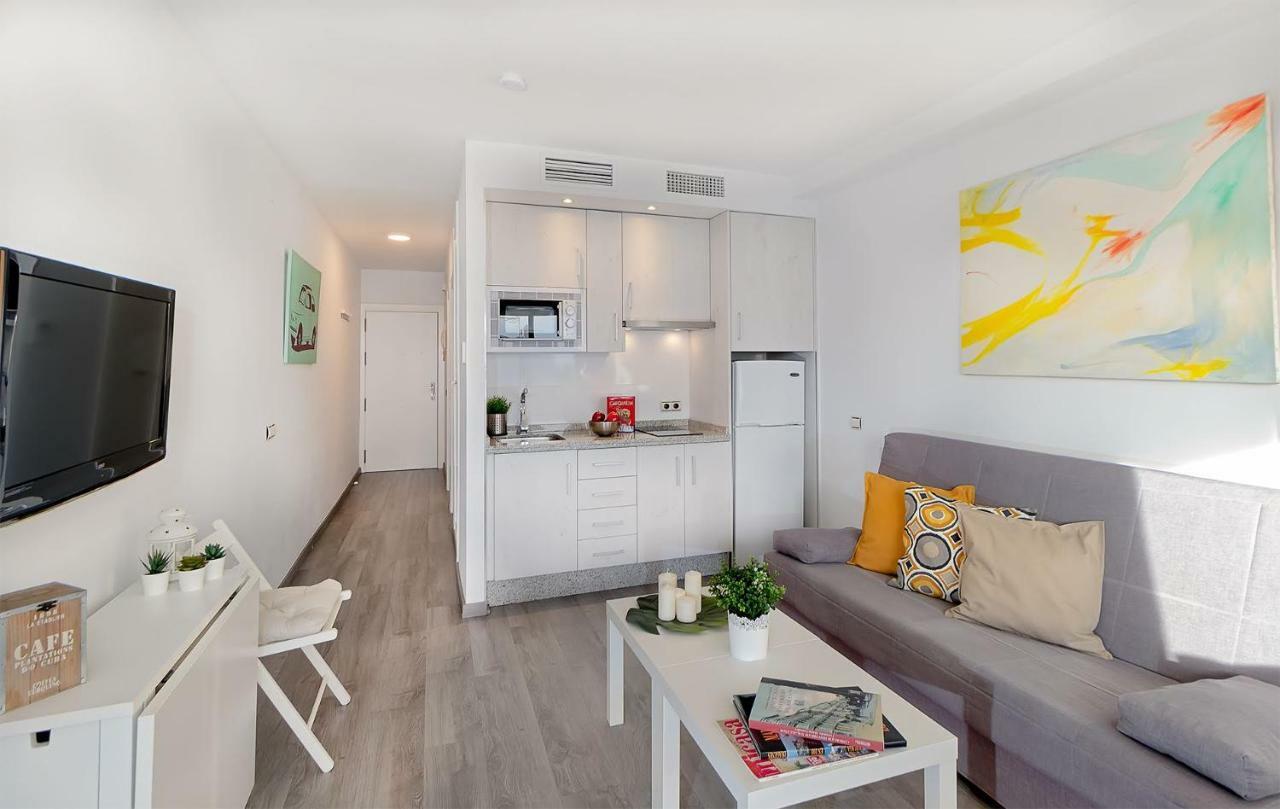 Apartamento Los Tres Soles 马拉加 外观 照片